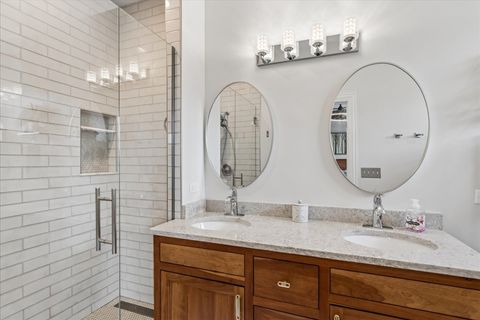 Tiny photo for 225 5th Street, Libertyville, IL 60048 (MLS # 12609410)