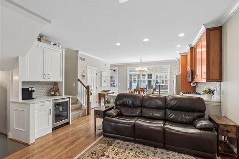 Tiny photo for 225 5th Street, Libertyville, IL 60048 (MLS # 12609410)