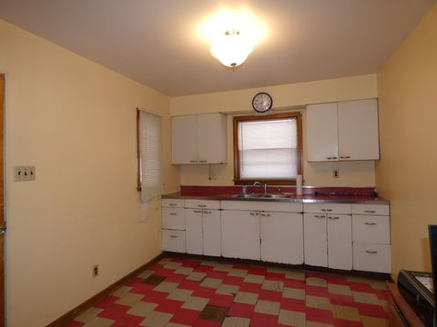 Tiny photo for 135 S Quincy Avenue, Bradley, IL 60915 (MLS # 12526794)