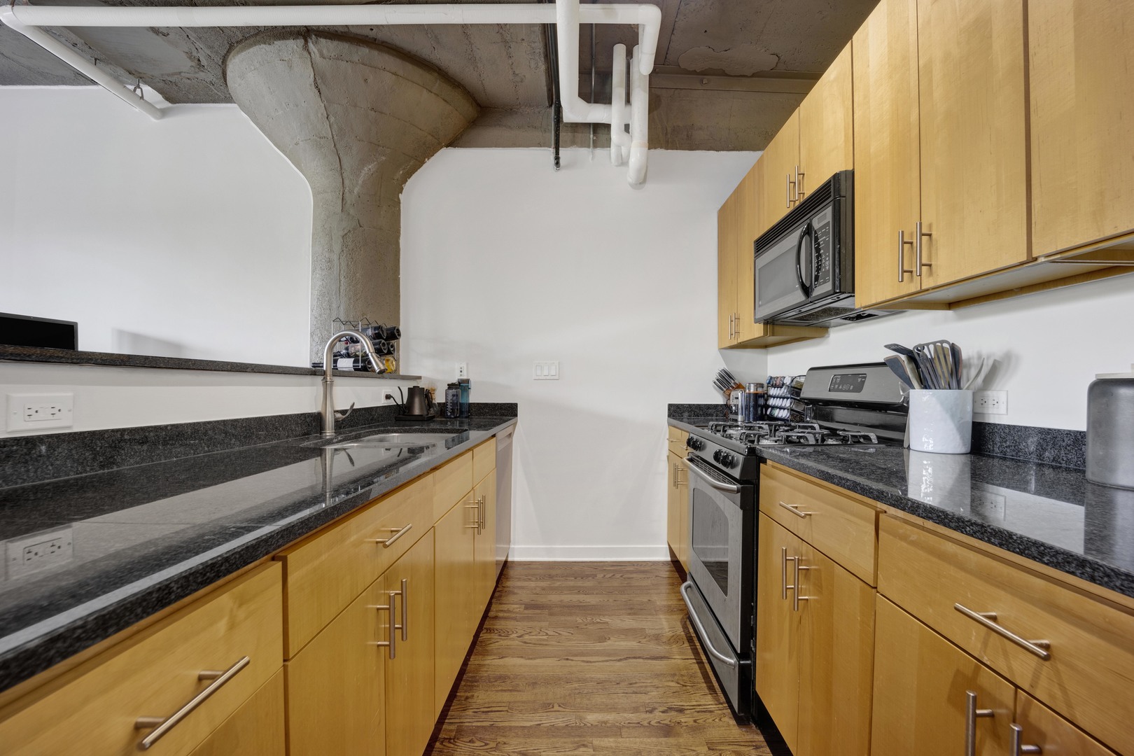 1151 W 14th Place 238
