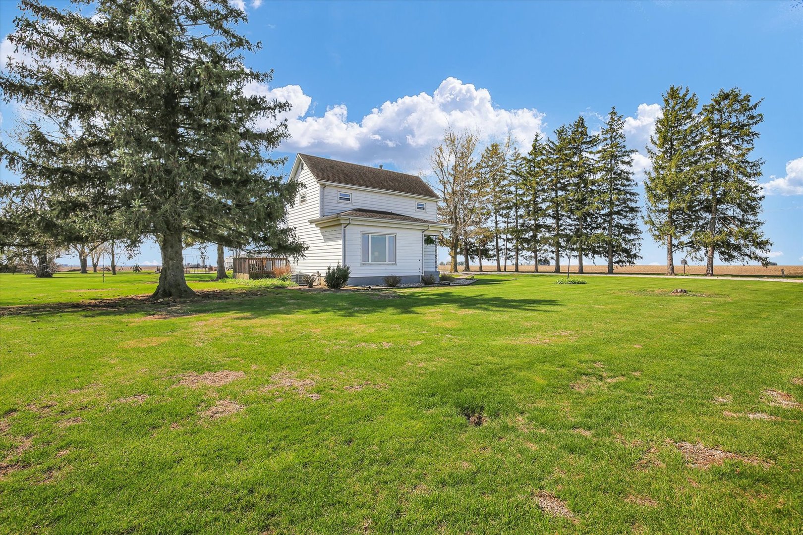 851 E County Road 750