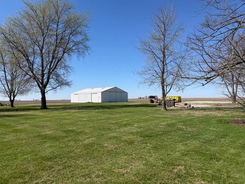 Tiny photo for 851 E County Road 750, Tuscola, IL 61953 (MLS # 12611029)
