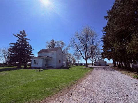 Photo of 851 E County Road 750, Tuscola, IL 61953 (MLS # 12611029)