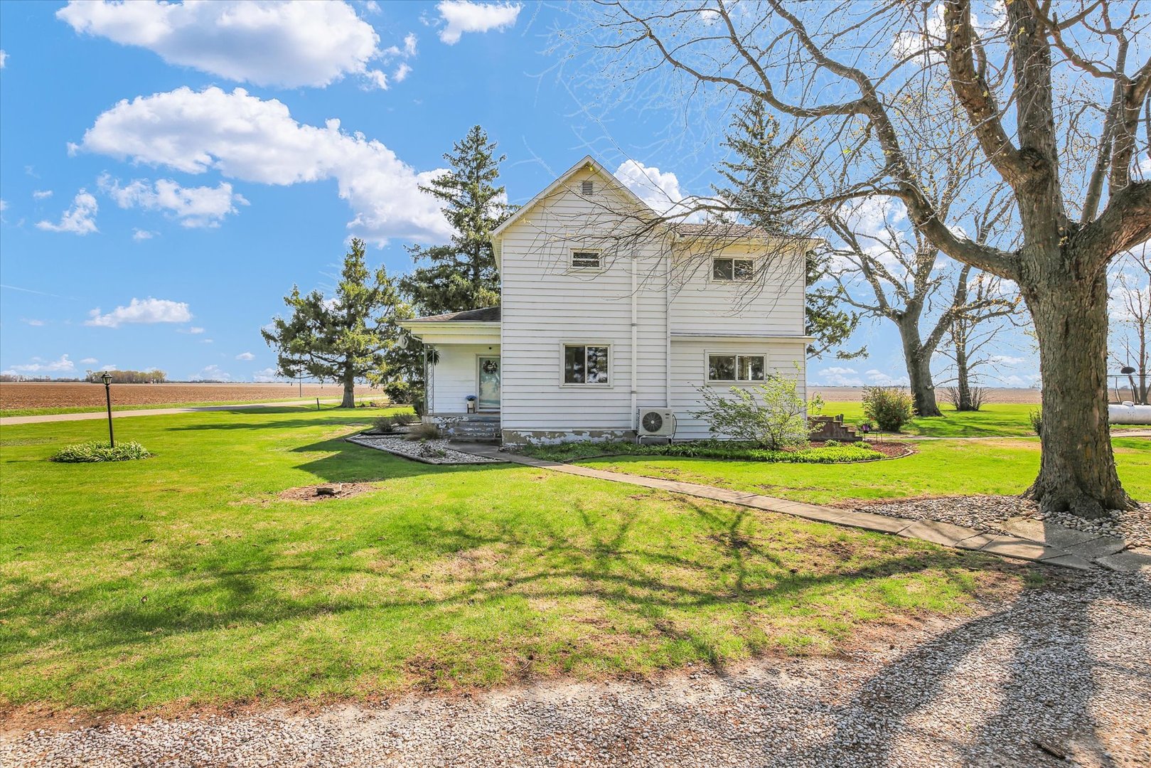 851 E County Road 750