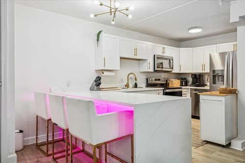 Tiny photo for 13933 James Drive #816, Crestwood, IL 60418 (MLS # 12600009)