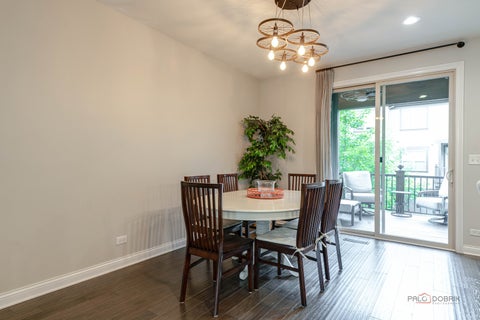 Tiny photo for 617 Parkside Court, Libertyville, IL 60048 (MLS # 12757160)