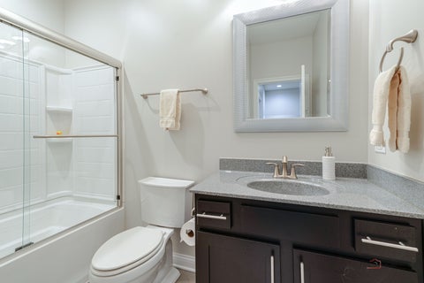 Tiny photo for 617 Parkside Court, Libertyville, IL 60048 (MLS # 12757160)