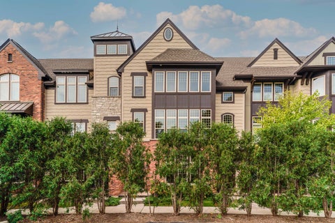 Photo of 617 Parkside Court, Libertyville, IL 60048 (MLS # 12757160)