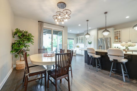Tiny photo for 617 Parkside Court, Libertyville, IL 60048 (MLS # 12757160)