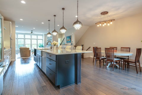 Tiny photo for 617 Parkside Court, Libertyville, IL 60048 (MLS # 12757160)