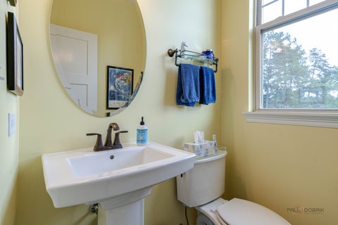 Tiny photo for 617 Parkside Court, Libertyville, IL 60048 (MLS # 12757160)