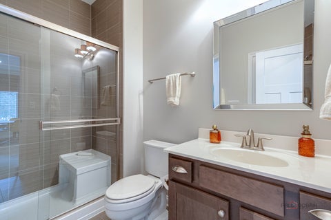 Tiny photo for 617 Parkside Court, Libertyville, IL 60048 (MLS # 12757160)