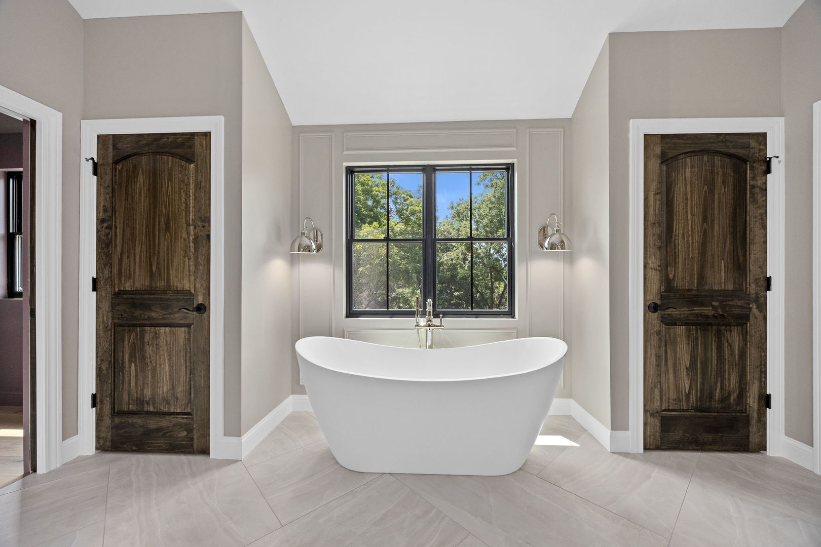 Wheaton, Illinois 60187, United States, 5 Bedrooms Bedrooms, ,5 BathroomsBathrooms,Residential,Active,246828