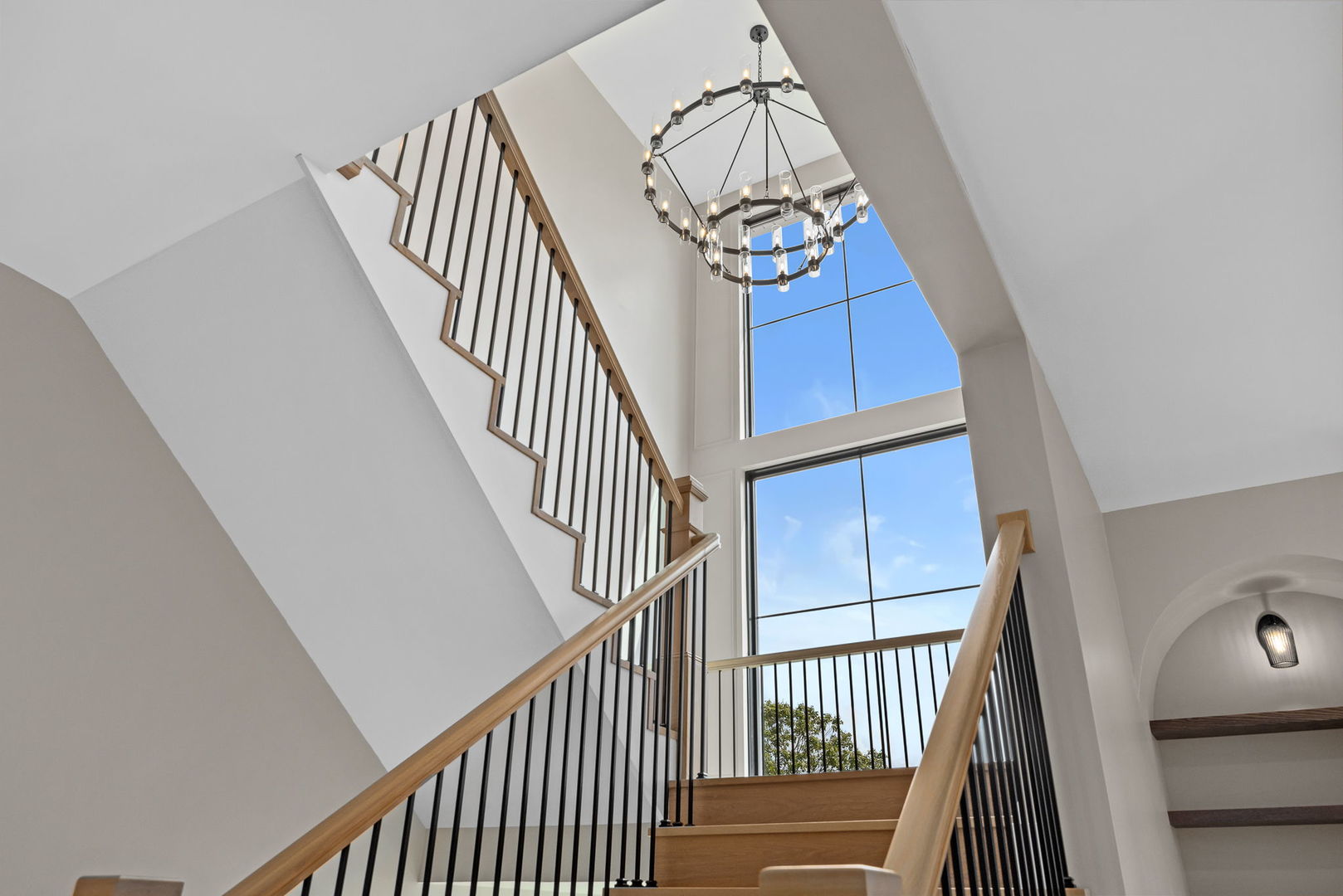 Wheaton, Illinois 60187, United States, 5 Bedrooms Bedrooms, ,5 BathroomsBathrooms,Residential,Active,246828