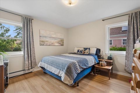 Tiny photo for 1485 E Forest Avenue, Des Plaines, IL 60018 (MLS # 12492084)