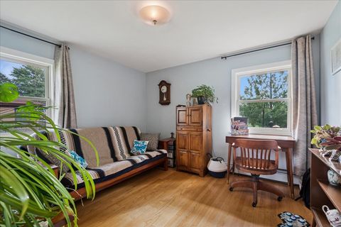 Tiny photo for 1485 E Forest Avenue, Des Plaines, IL 60018 (MLS # 12492084)