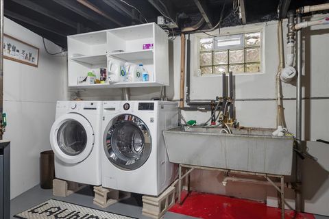 Tiny photo for 1485 E Forest Avenue, Des Plaines, IL 60018 (MLS # 12492084)