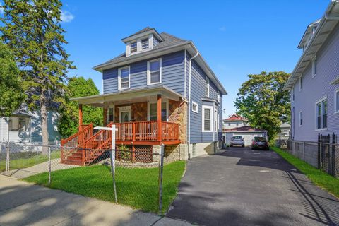 Tiny photo for 5516 W Cortez Street, Chicago, IL 60651 (MLS # 12459944)