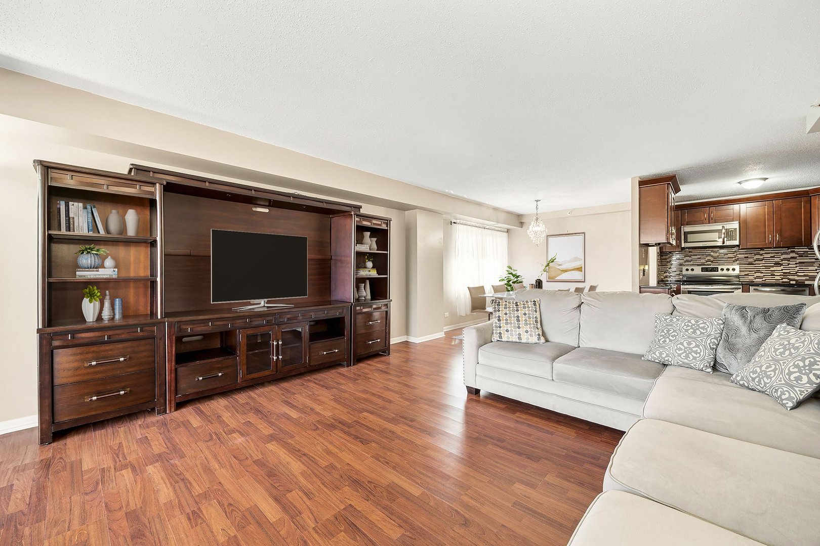 1800 Huntington Boulevard 412