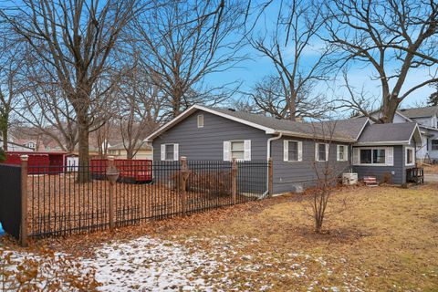 Tiny photo for 513 1st Avenue, Dixon, IL 61021 (MLS # 12580796)