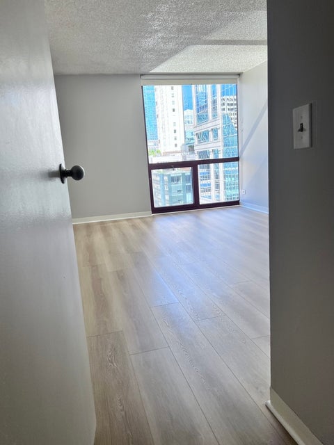 Tiny photo for 200 N Dearborn Street #3208, Chicago, IL 60601 (MLS # 12683553)