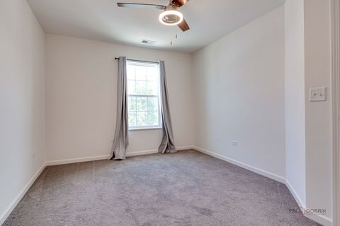 Tiny photo for 582 Cannonball Drive #582, Grayslake, IL 60030 (MLS # 12685121)