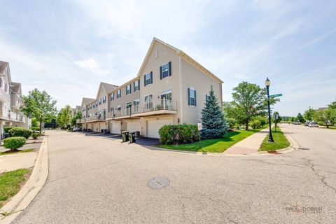 Tiny photo for 582 Cannonball Drive #582, Grayslake, IL 60030 (MLS # 12685121)