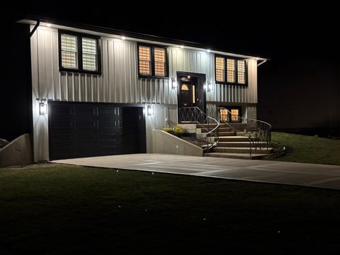 Tiny photo for 2S245 Mayfield Lane, Glen Ellyn, IL 60137 (MLS # 12595633)