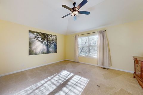 Tiny photo for 5670 Brentwood Drive, Hoffman Estates, IL 60192 (MLS # 12541861)