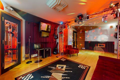 Tiny photo for 5670 Brentwood Drive, Hoffman Estates, IL 60192 (MLS # 12541861)