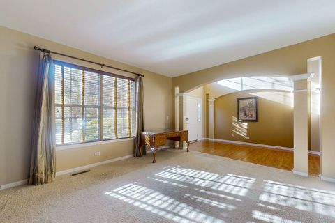 Tiny photo for 5670 Brentwood Drive, Hoffman Estates, IL 60192 (MLS # 12541861)