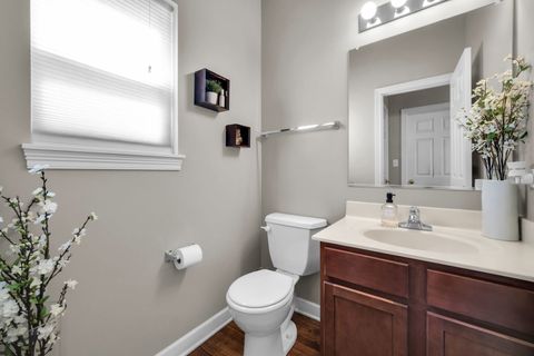 Tiny photo for 122 Fieldcrest Drive, Bartlett, IL 60103 (MLS # 12611243)