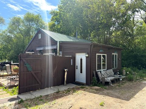 11109 US Highway 14 Woodstock IL 60098