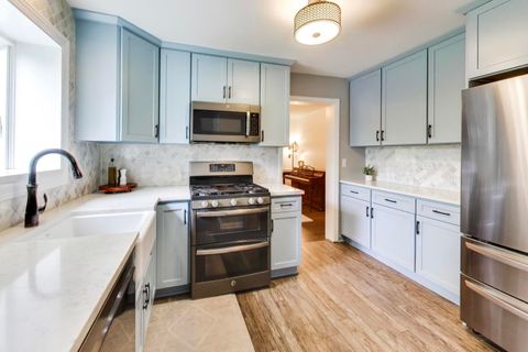 Tiny photo for 850 Kenton Road, Deerfield, IL 60015 (MLS # 12662162)