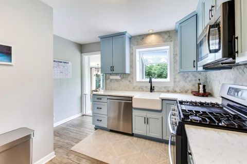Tiny photo for 850 Kenton Road, Deerfield, IL 60015 (MLS # 12662162)