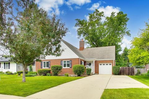 Photo of 850 Kenton Road, Deerfield, IL 60015 (MLS # 12662162)