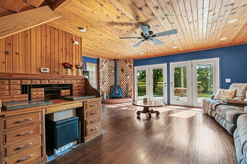 Tiny photo for 206 Washington Street, Oswego, IL 60543 (MLS # 12613328)