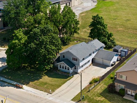 Tiny photo for 206 Washington Street, Oswego, IL 60543 (MLS # 12613328)