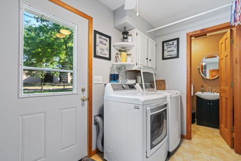 Tiny photo for 206 Washington Street, Oswego, IL 60543 (MLS # 12613328)