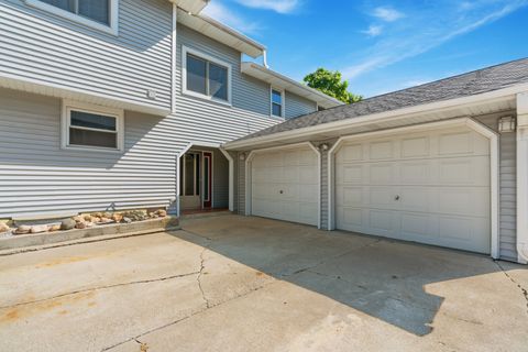 Tiny photo for 206 Washington Street, Oswego, IL 60543 (MLS # 12613328)