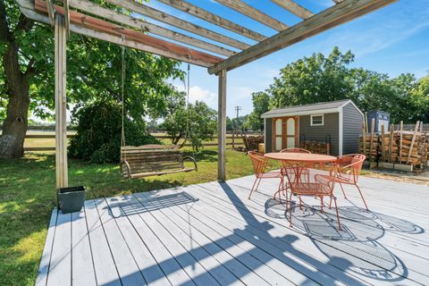 Tiny photo for 206 Washington Street, Oswego, IL 60543 (MLS # 12613328)