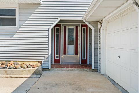 Tiny photo for 206 Washington Street, Oswego, IL 60543 (MLS # 12613328)