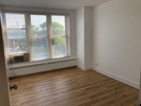 Tiny photo for 1301 W Touhy Avenue #315, Park Ridge, IL 60068 (MLS # 12496299)