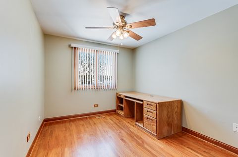 Tiny photo for 8732 W Surrey Park Park, Palos Hills, IL 60465 (MLS # 12555658)