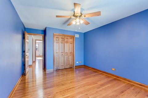 Tiny photo for 8732 W Surrey Park Park, Palos Hills, IL 60465 (MLS # 12555658)