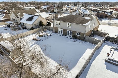 Tiny photo for 8732 W Surrey Park Park, Palos Hills, IL 60465 (MLS # 12555658)