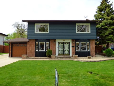 240 Springfield Terrace Des Plaines IL 60018