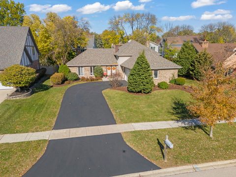 Tiny photo for 21W756 Mccarron Road, Glen Ellyn, IL 60137 (MLS # 12466908)