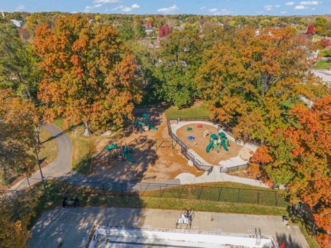 Tiny photo for 21W756 Mccarron Road, Glen Ellyn, IL 60137 (MLS # 12466908)