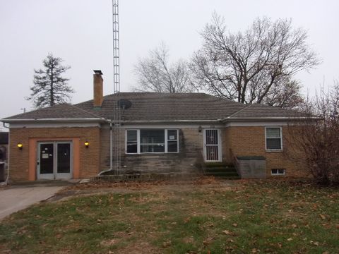 Photo of 102 W Center Street, Leroy, IL 61752 (MLS # 12523443)